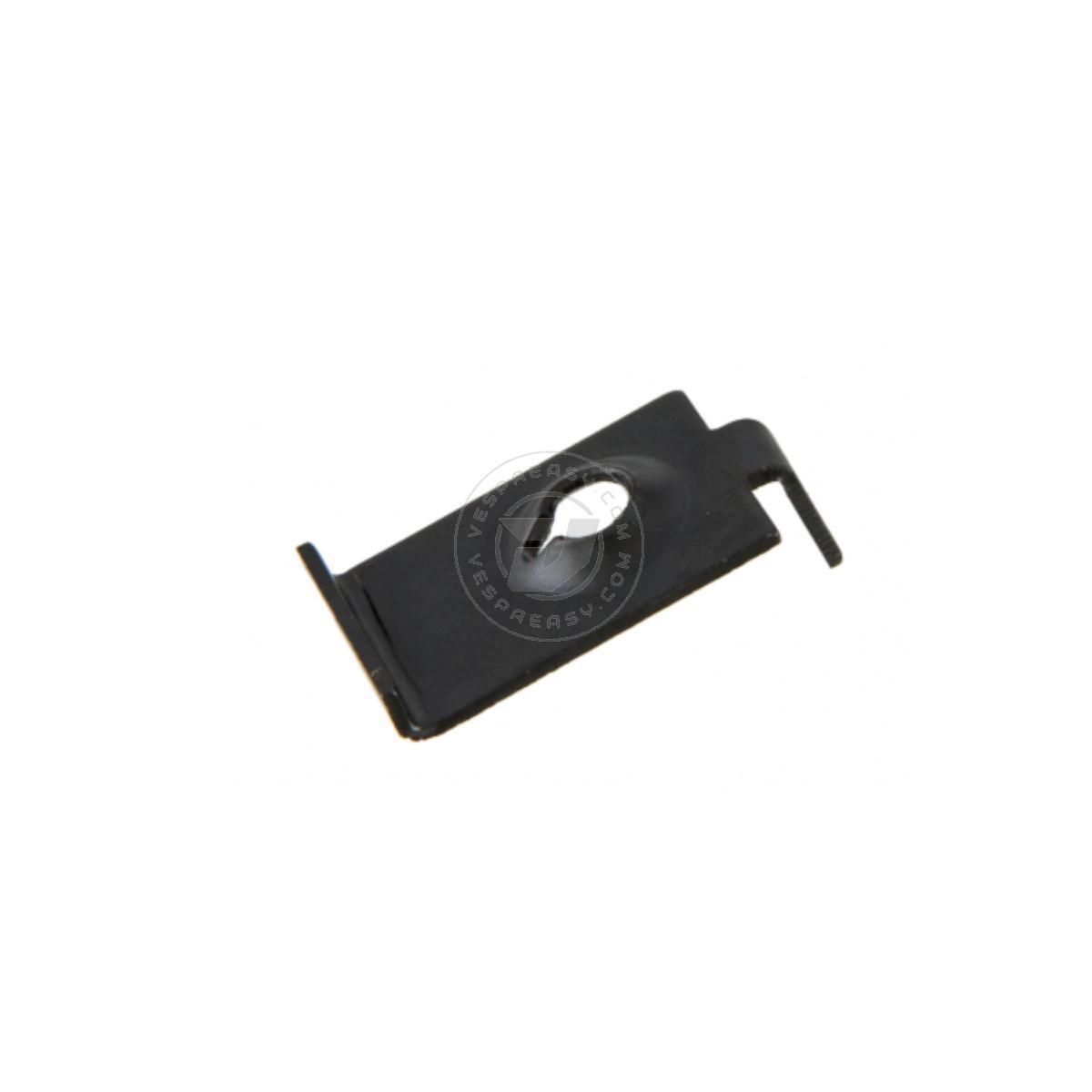 PIASTRINA REGISTRO FANALE ANTERIORE PER PIAGGIO VESPA 50 SPECIAL 124506